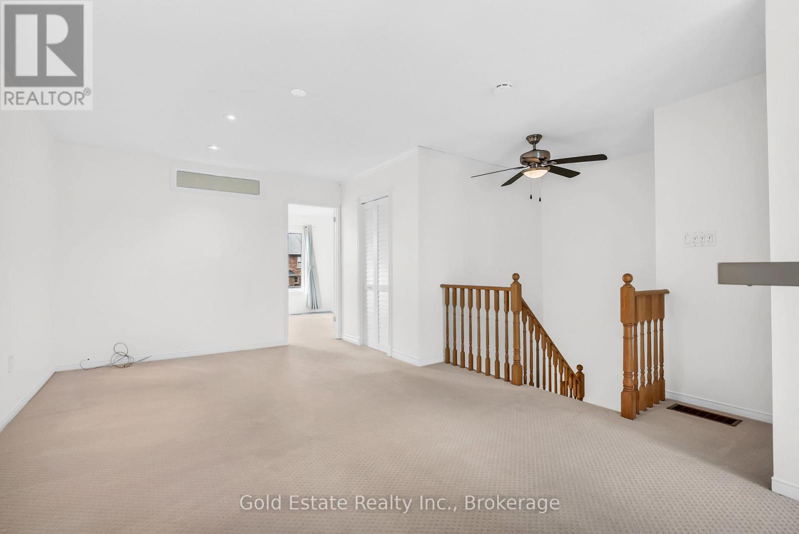 2259 Meadowland Drive N, Oakville, Ontario  L6H 6H3 - Photo 35 - W12494512