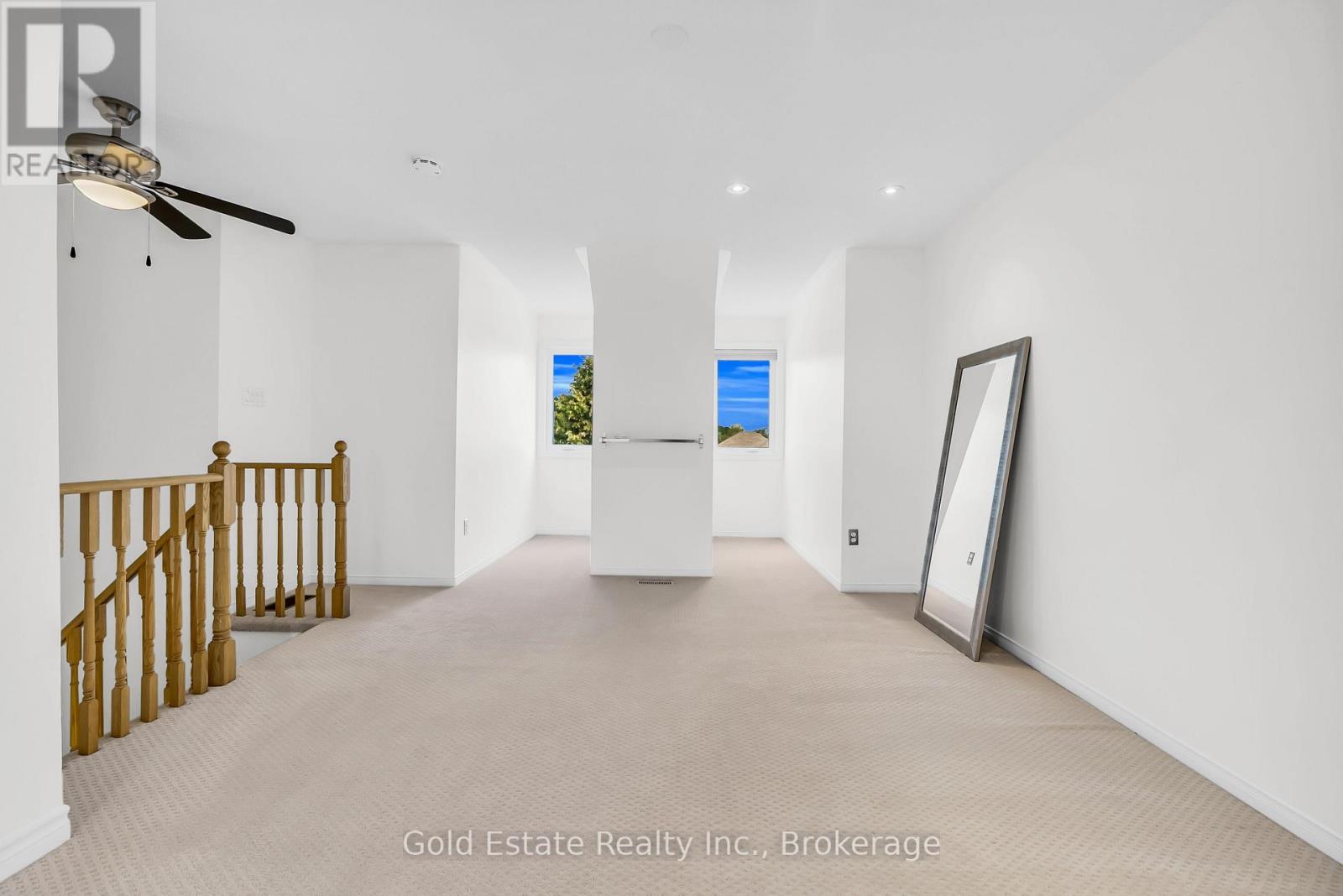 2259 Meadowland Drive N, Oakville, Ontario  L6H 6H3 - Photo 37 - W12494512