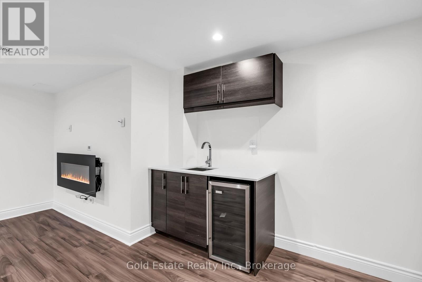 2259 Meadowland Drive N, Oakville, Ontario  L6H 6H3 - Photo 41 - W12494512