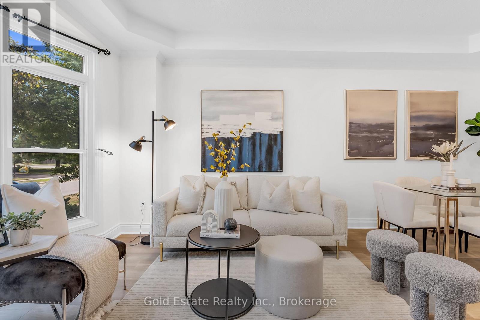 2259 Meadowland Drive N, Oakville, Ontario  L6H 6H3 - Photo 5 - W12494512