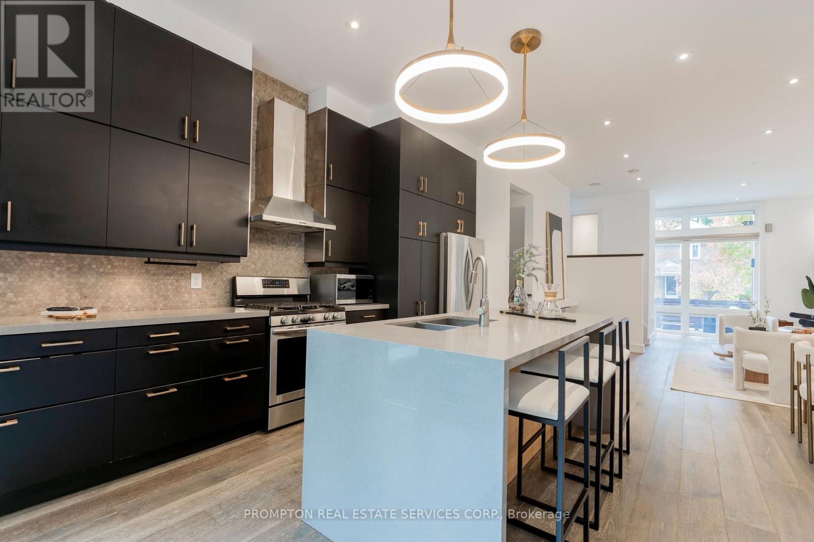 65 Harshaw Avenue, Toronto, Ontario  M6S 1X9 - Photo 11 - W12494520