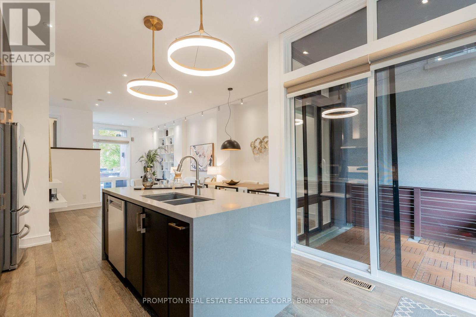 65 Harshaw Avenue, Toronto, Ontario  M6S 1X9 - Photo 12 - W12494520