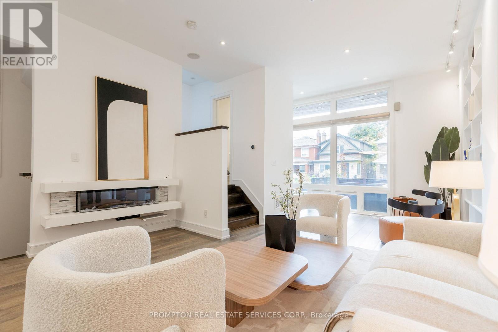 65 Harshaw Avenue, Toronto, Ontario  M6S 1X9 - Photo 14 - W12494520