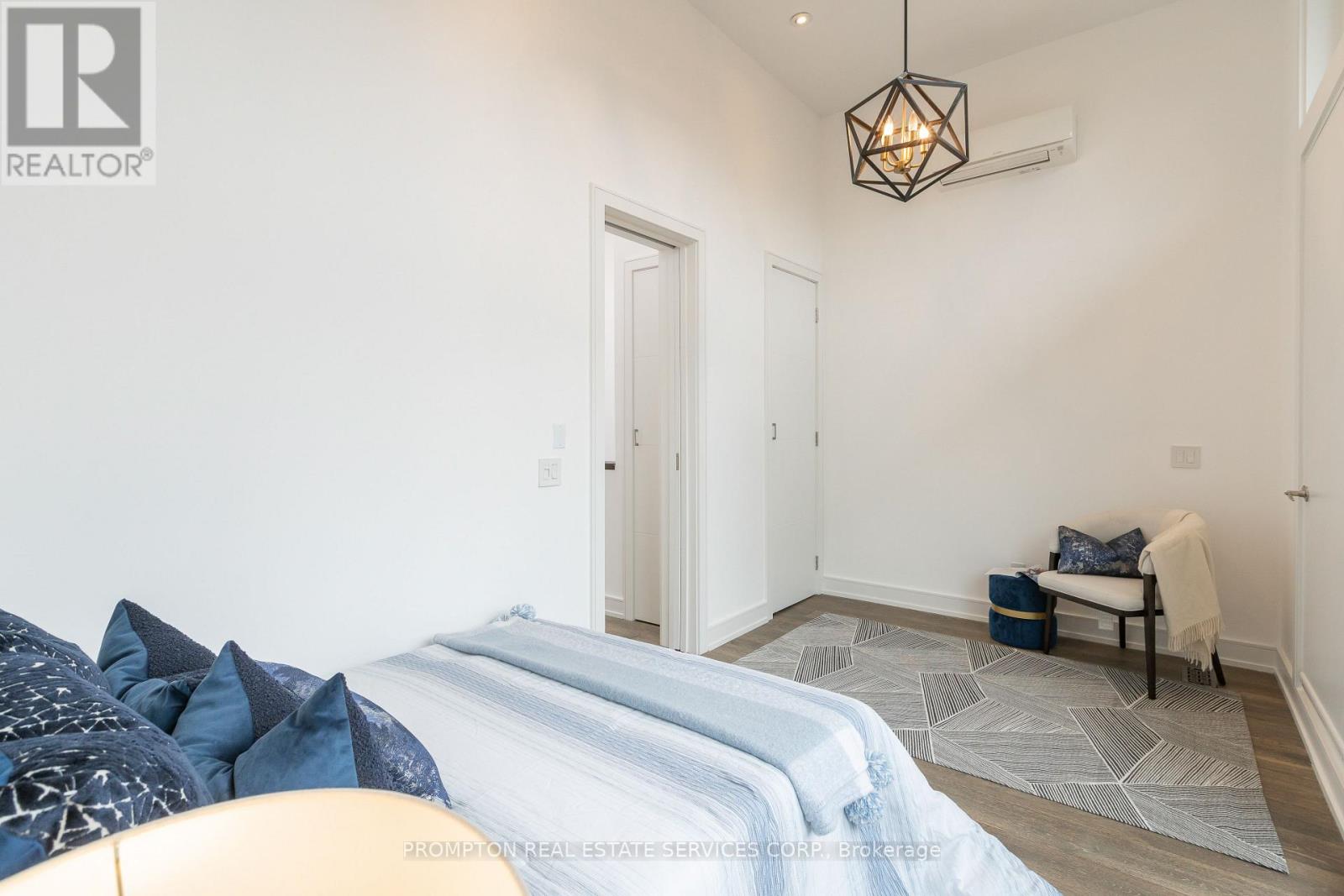 65 Harshaw Avenue, Toronto, Ontario  M6S 1X9 - Photo 26 - W12494520