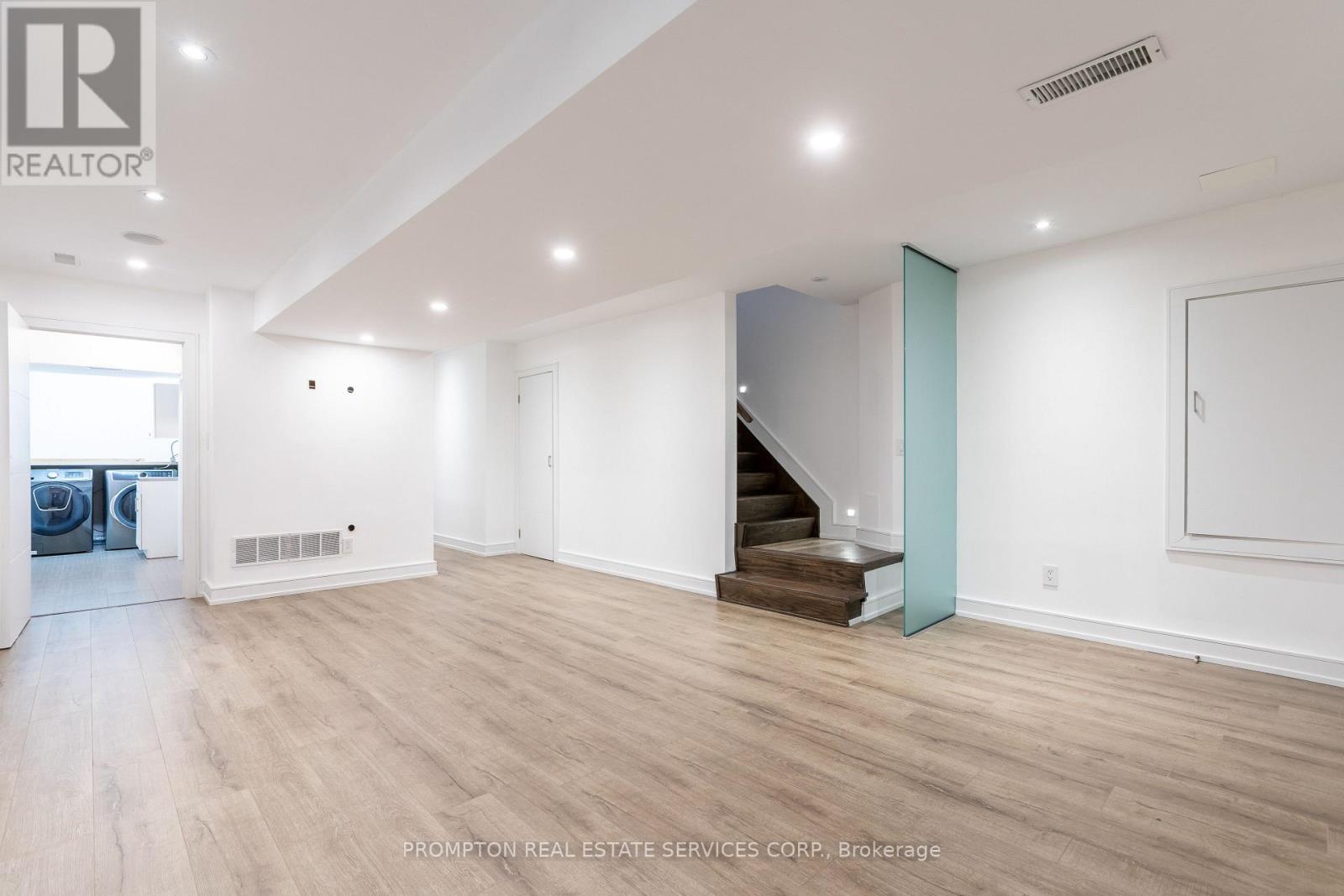 65 Harshaw Avenue, Toronto, Ontario  M6S 1X9 - Photo 27 - W12494520