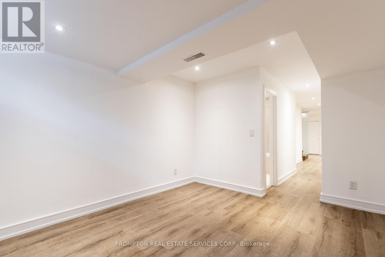 65 Harshaw Avenue, Toronto, Ontario  M6S 1X9 - Photo 31 - W12494520