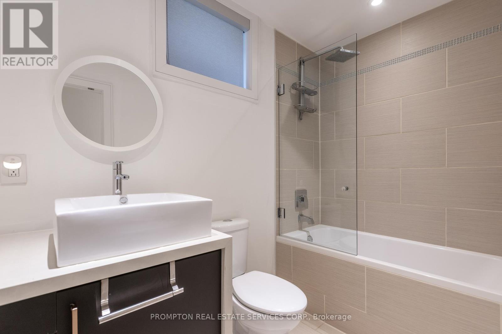 65 Harshaw Avenue, Toronto, Ontario  M6S 1X9 - Photo 32 - W12494520