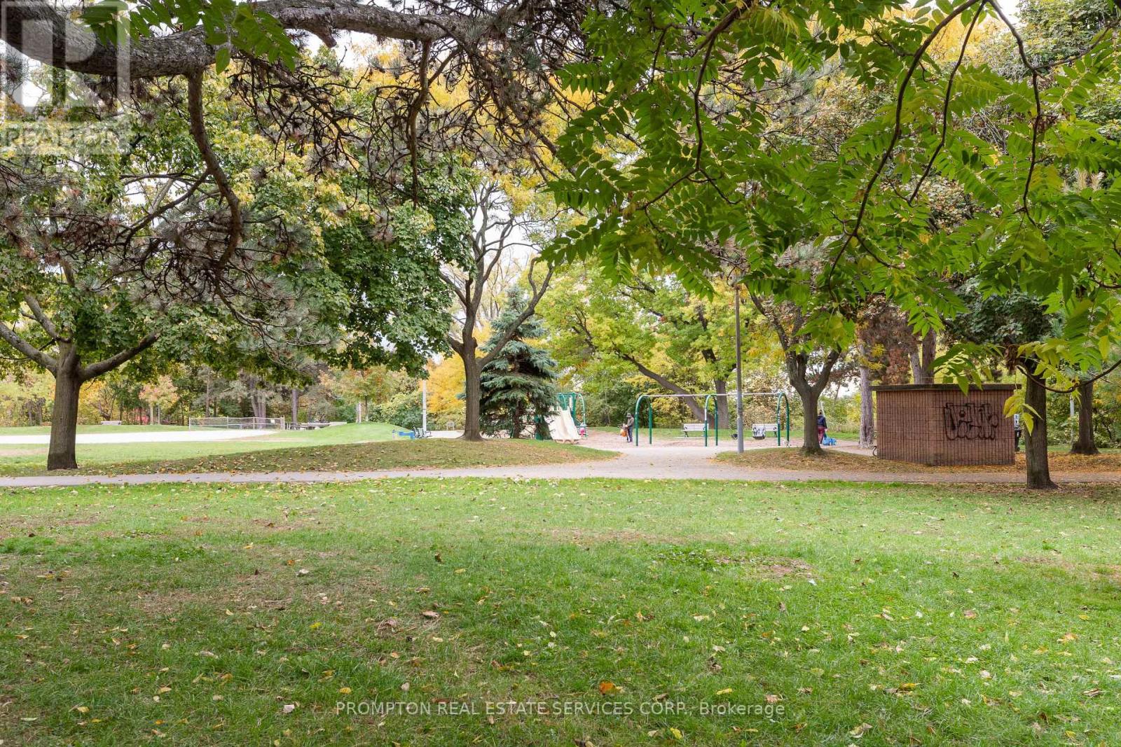 65 Harshaw Avenue, Toronto, Ontario  M6S 1X9 - Photo 37 - W12494520