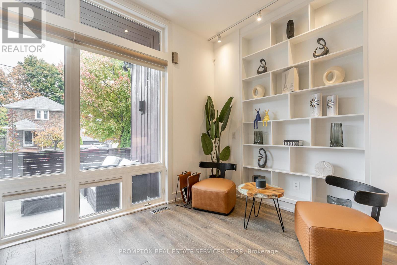 65 Harshaw Avenue, Toronto, Ontario  M6S 1X9 - Photo 5 - W12494520