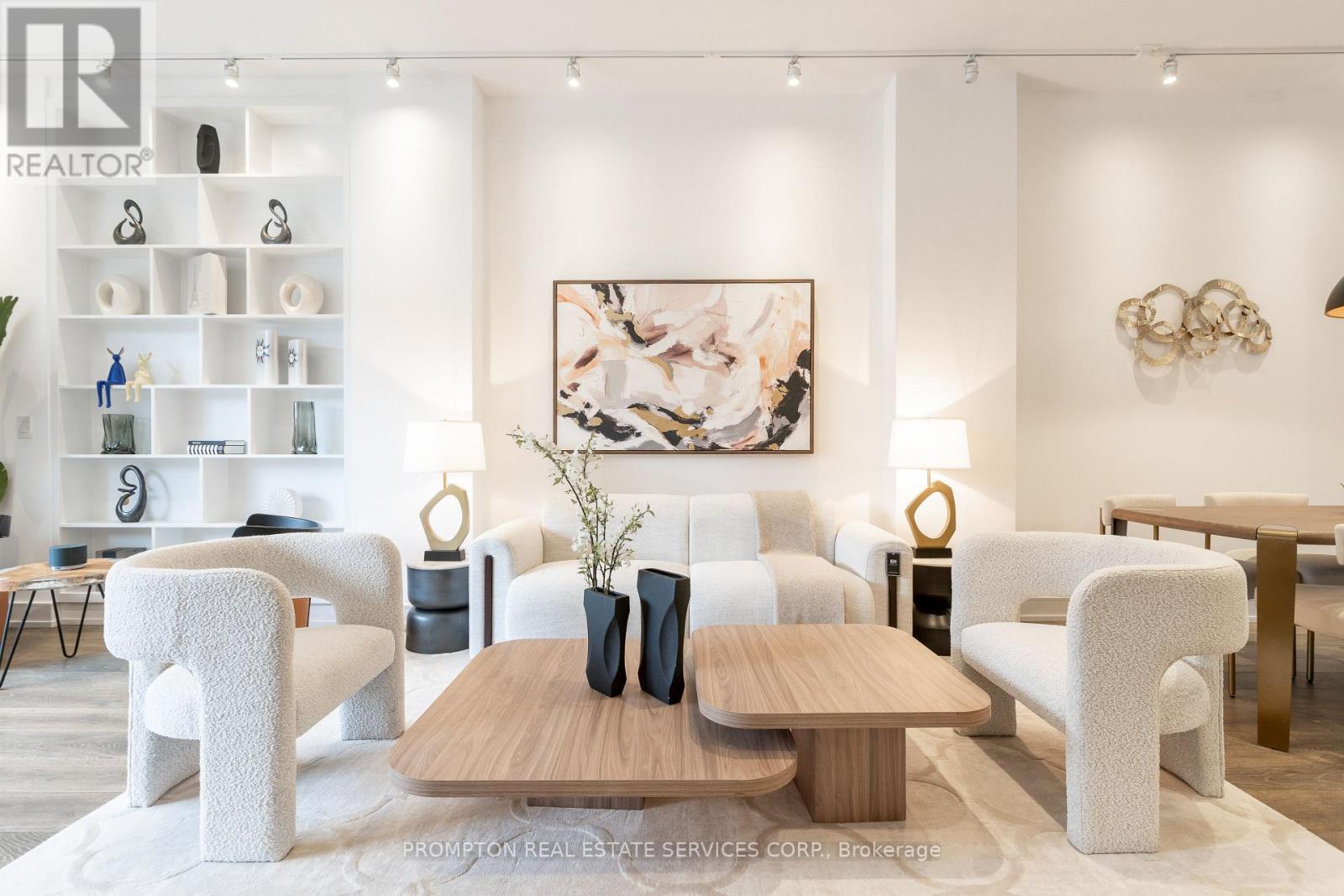 65 Harshaw Avenue, Toronto, Ontario  M6S 1X9 - Photo 6 - W12494520