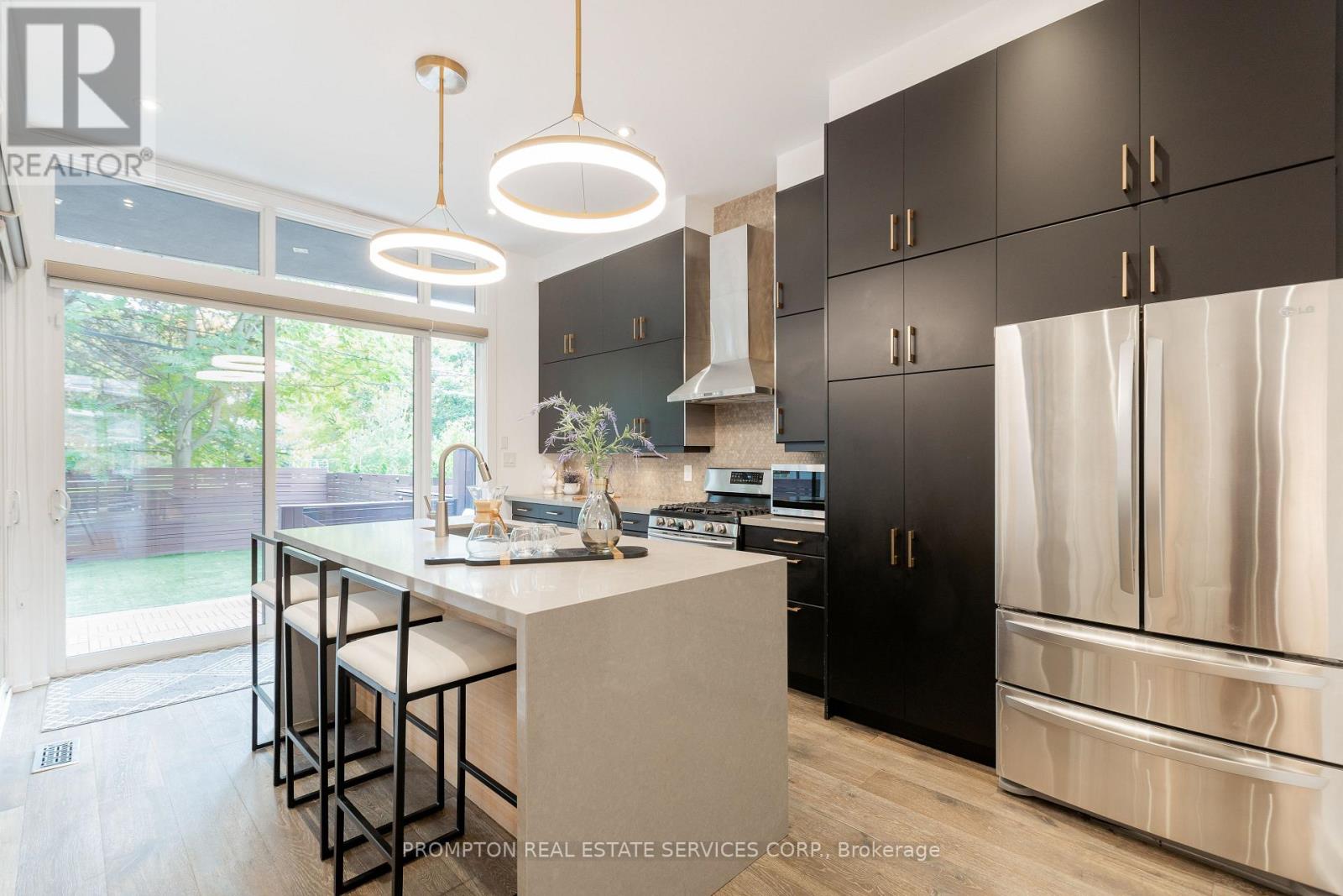 65 Harshaw Avenue, Toronto, Ontario  M6S 1X9 - Photo 9 - W12494520