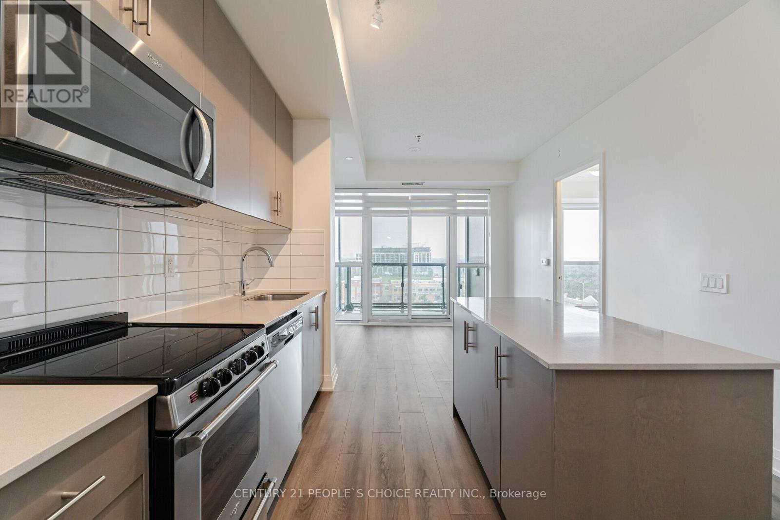 711 - 509 Dundas Street W, Oakville, Ontario  L6M 4M2 - Photo 11 - W12494532