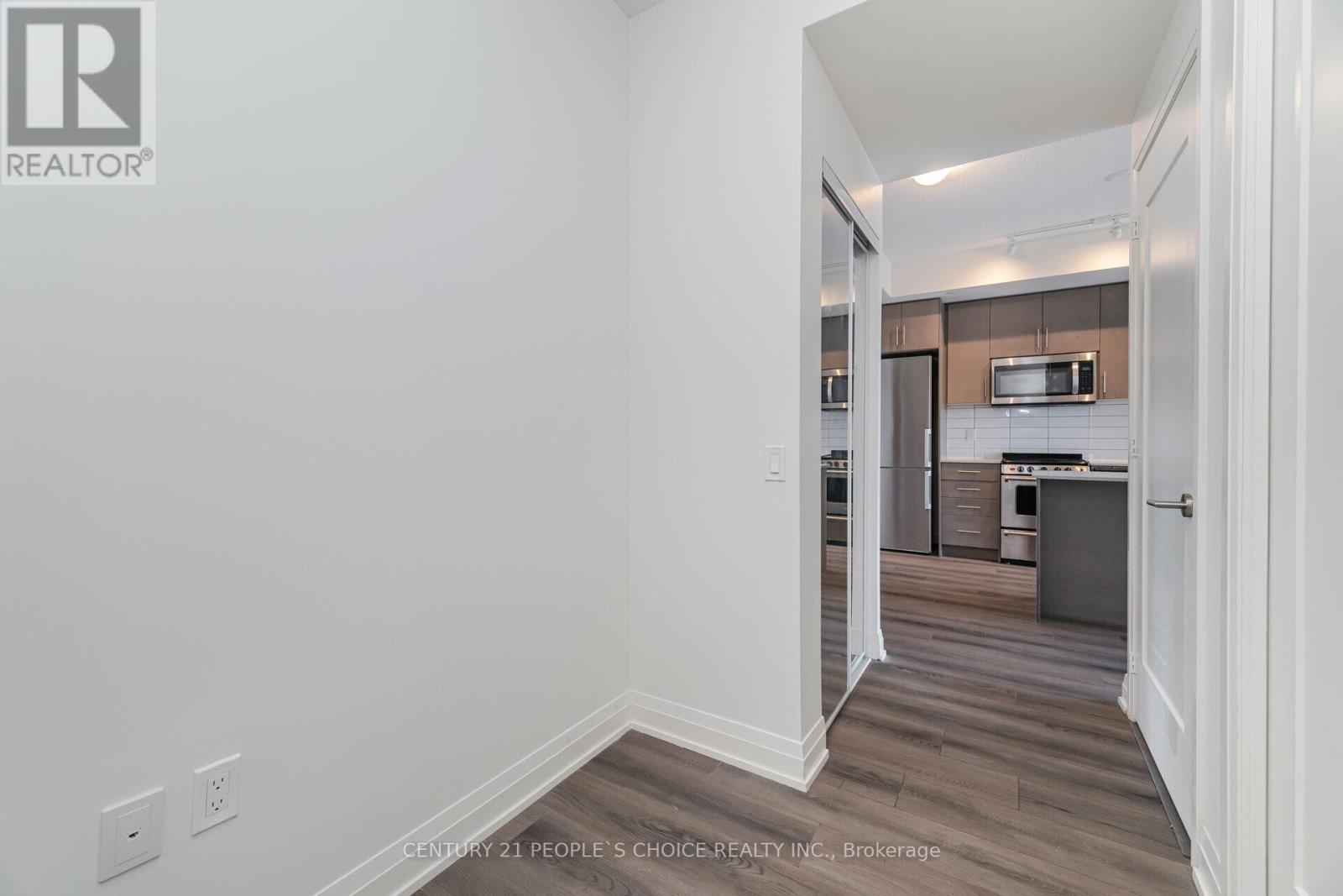 711 - 509 Dundas Street W, Oakville, Ontario  L6M 4M2 - Photo 18 - W12494532