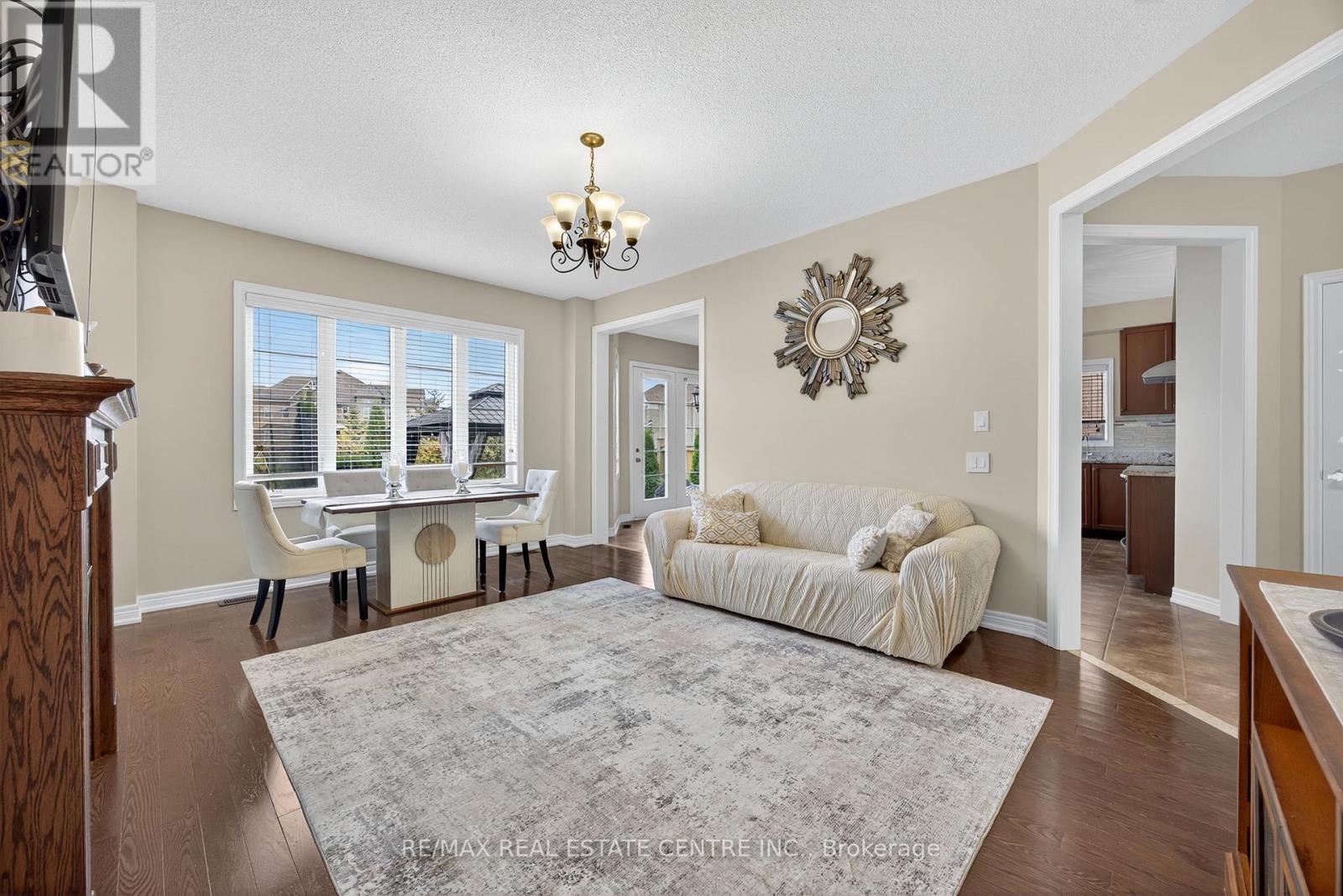 11 Fieldstone Lane Avenue, Caledon, Ontario  L7C 3Y8 - Photo 10 - W12494566