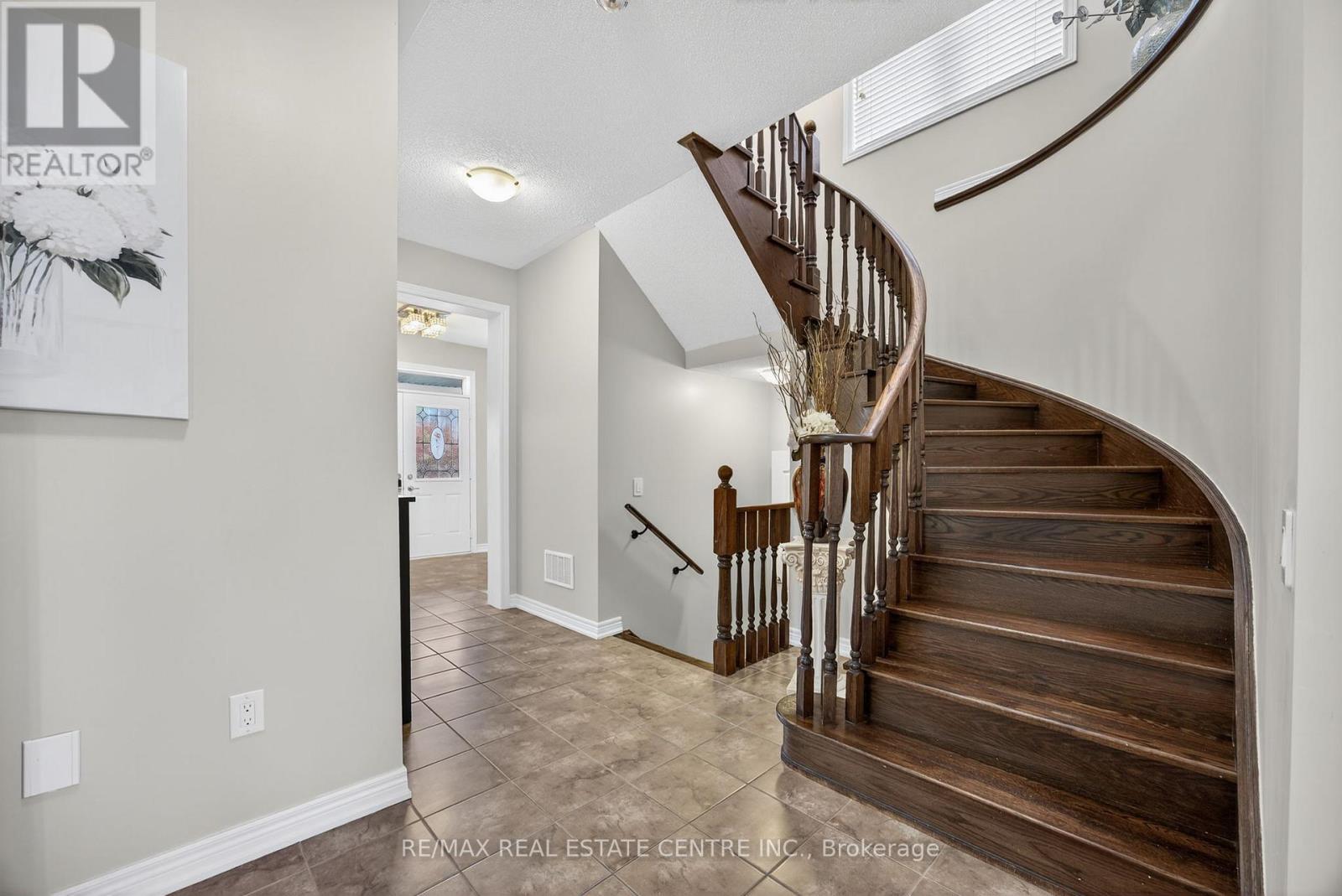 11 Fieldstone Lane Avenue, Caledon, Ontario  L7C 3Y8 - Photo 14 - W12494566