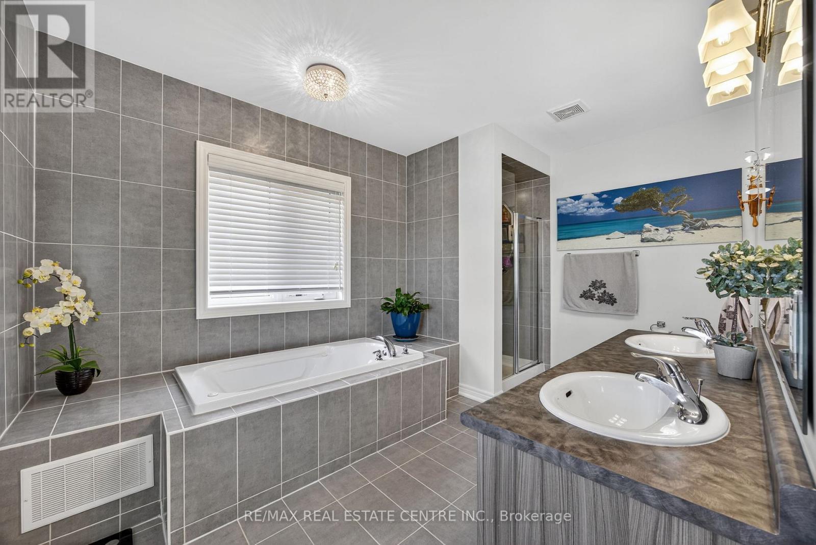 11 Fieldstone Lane Avenue, Caledon, Ontario  L7C 3Y8 - Photo 17 - W12494566