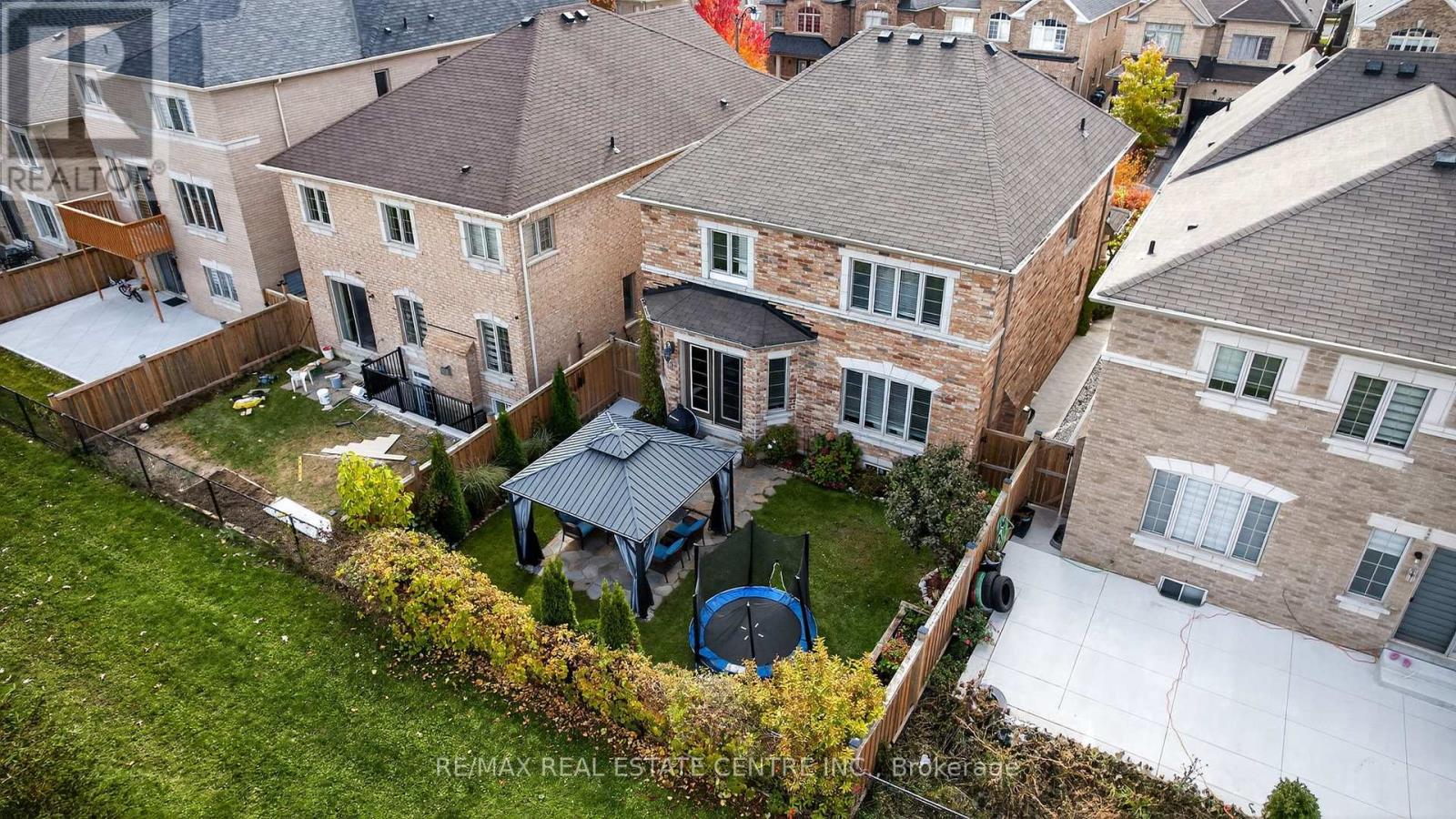 11 Fieldstone Lane Avenue, Caledon, Ontario  L7C 3Y8 - Photo 30 - W12494566