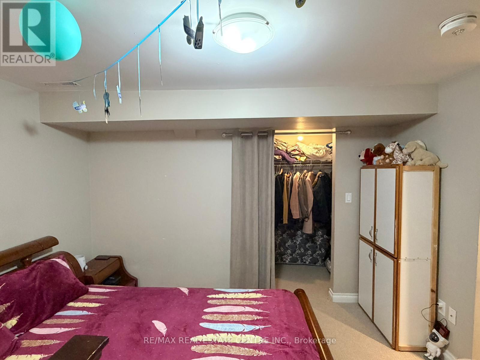 Bsmt. - 532 Woodward Avenue, Milton, Ontario  L9T 3B8 - Photo 11 - W12494568