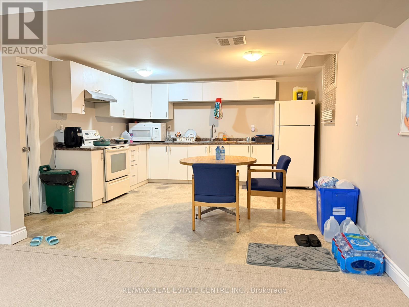 Bsmt. - 532 Woodward Avenue, Milton, Ontario  L9T 3B8 - Photo 5 - W12494568