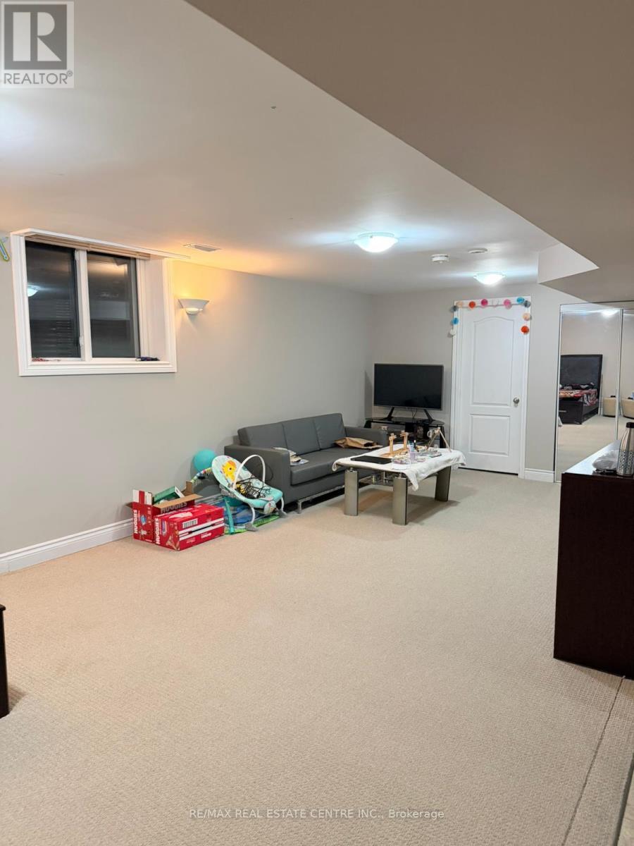 Bsmt. - 532 Woodward Avenue, Milton, Ontario  L9T 3B8 - Photo 6 - W12494568