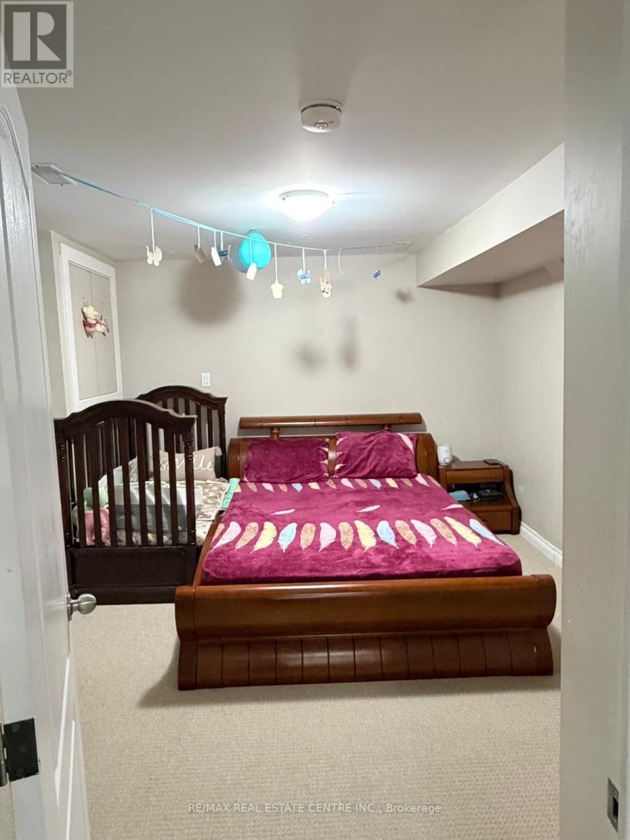 Bsmt. - 532 Woodward Avenue, Milton, Ontario  L9T 3B8 - Photo 9 - W12494568