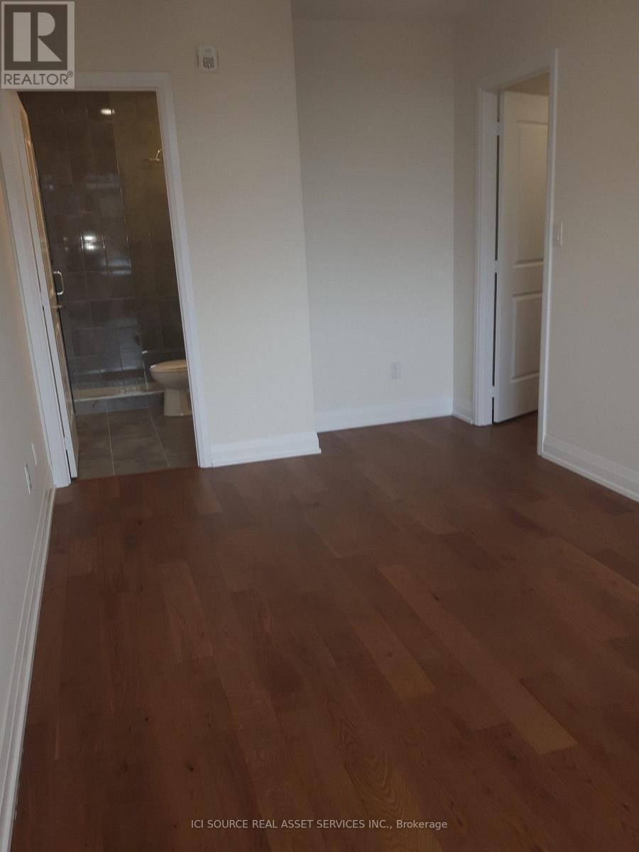 208 - 200 Woodbine Avenue, Toronto, Ontario  M4L 3P2 - Photo 10 - E12494582