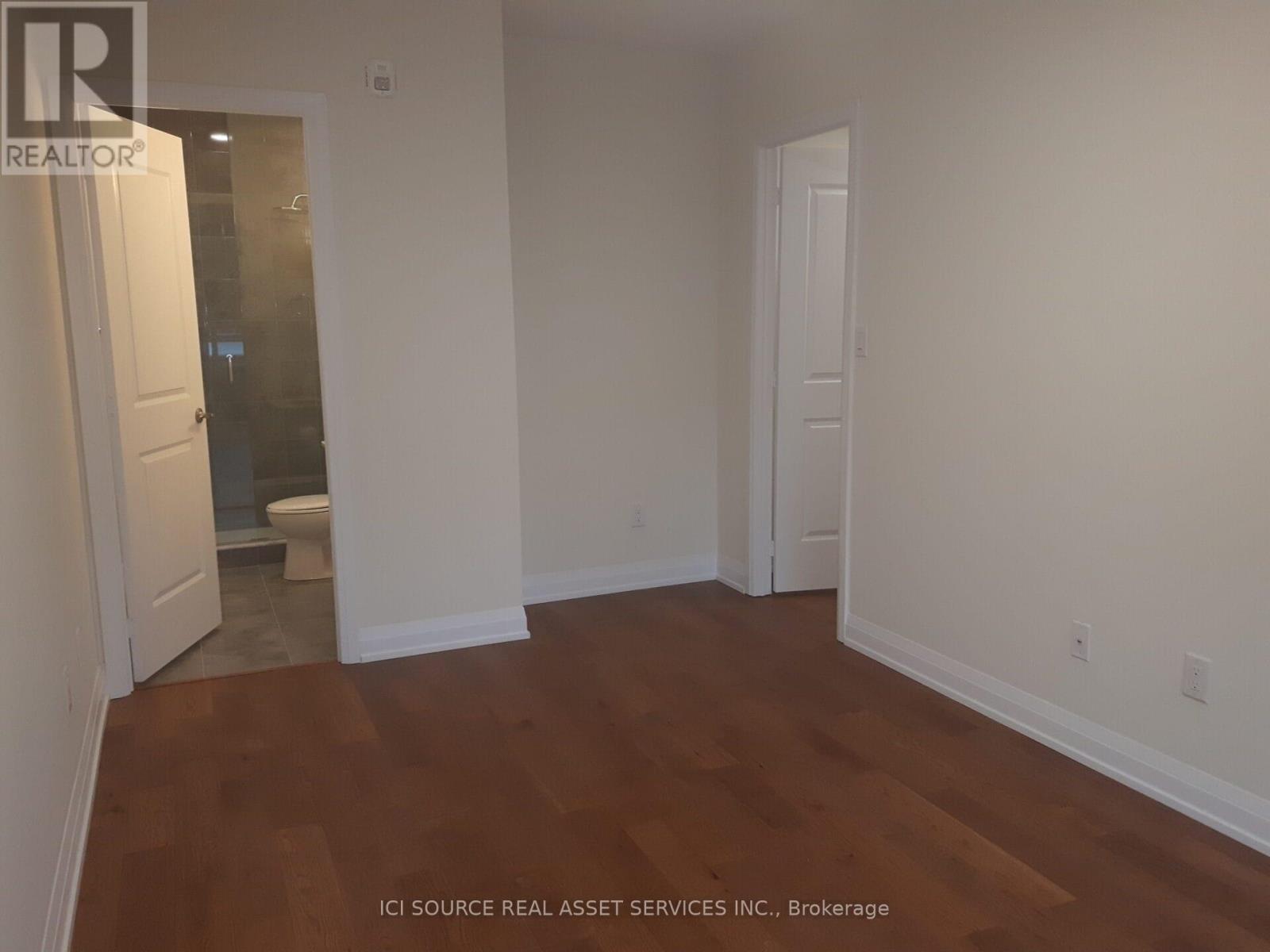 208 - 200 Woodbine Avenue, Toronto, Ontario  M4L 3P2 - Photo 12 - E12494582