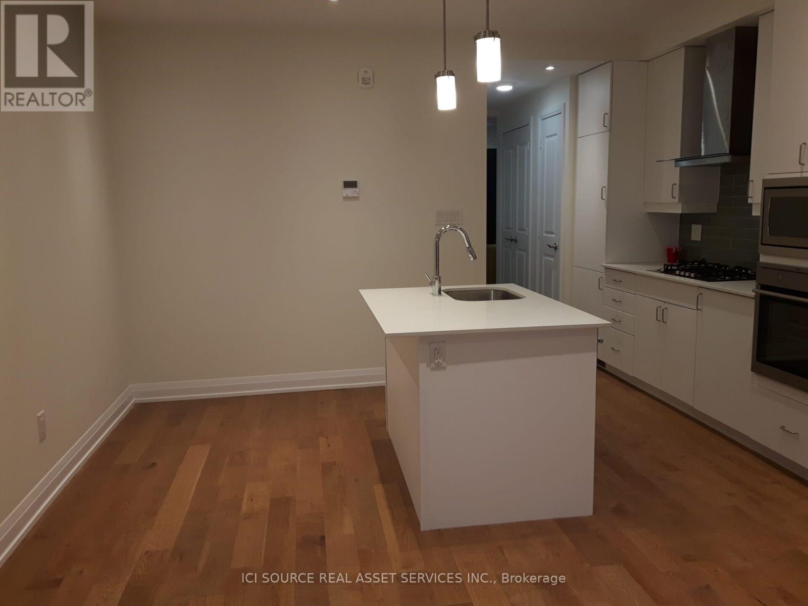 208 - 200 Woodbine Avenue, Toronto, Ontario  M4L 3P2 - Photo 24 - E12494582
