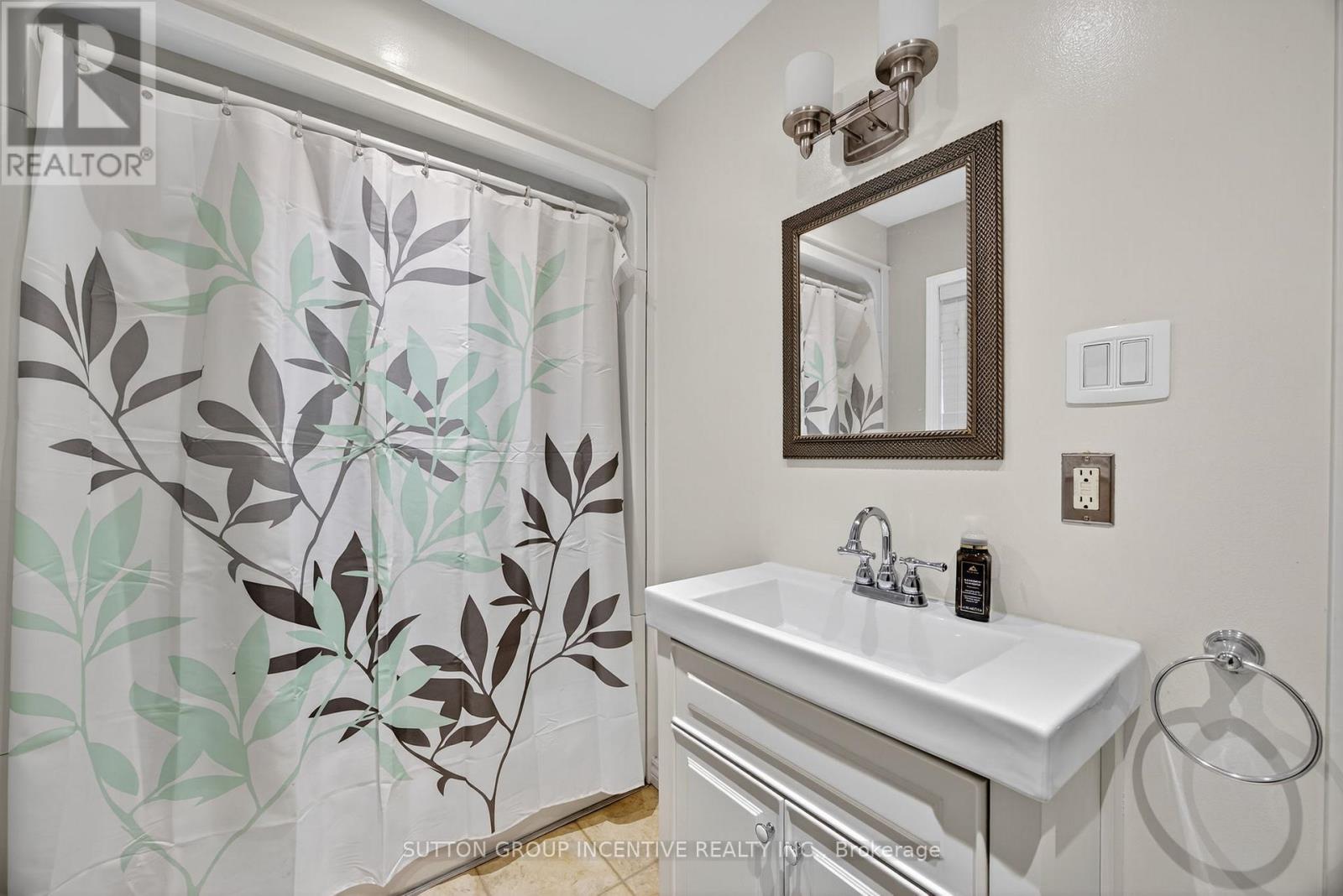 351 Chub Lake Road, Huntsville (Brunel), Ontario  P1H 1S4 - Photo 13 - X12494514