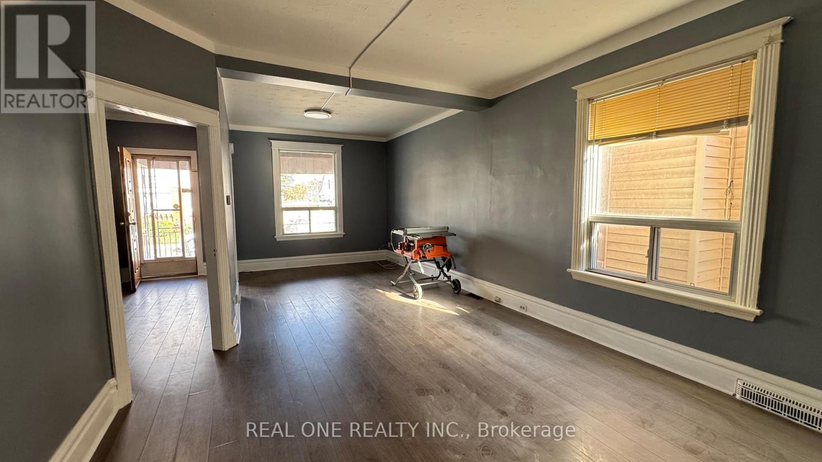 4 Fife Street, Hamilton, Ontario  L8L 1W8 - Photo 8 - X12494534