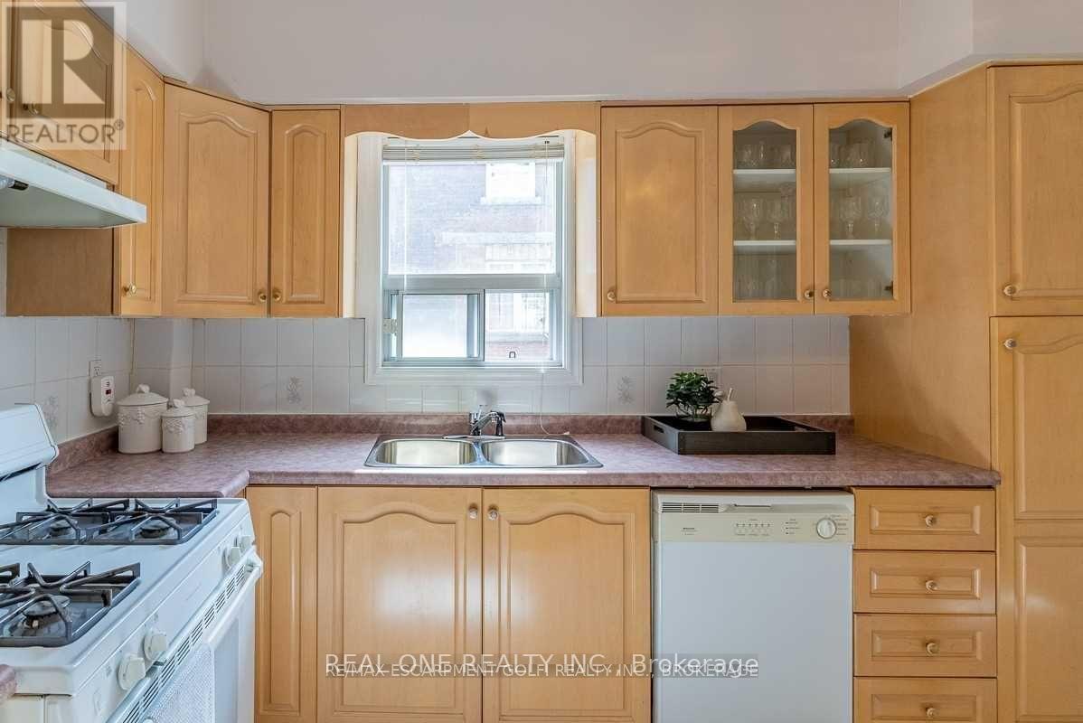 4 Fife Street, Hamilton, Ontario  L8L 1W8 - Photo 13 - X12494542