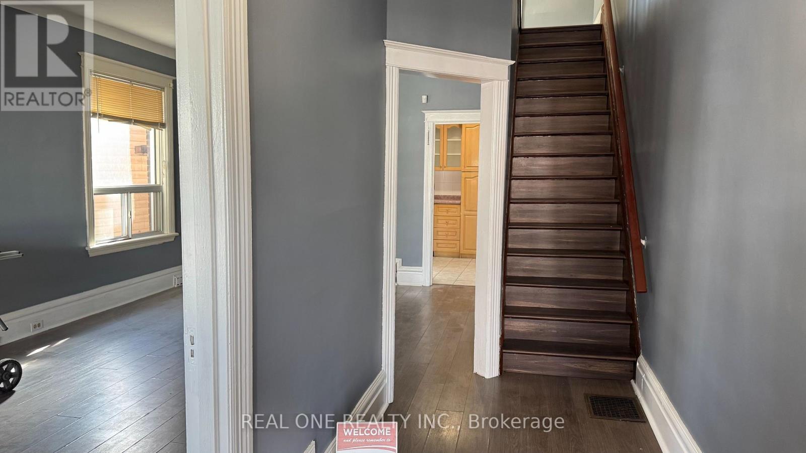 4 Fife Street, Hamilton, Ontario  L8L 1W8 - Photo 5 - X12494542