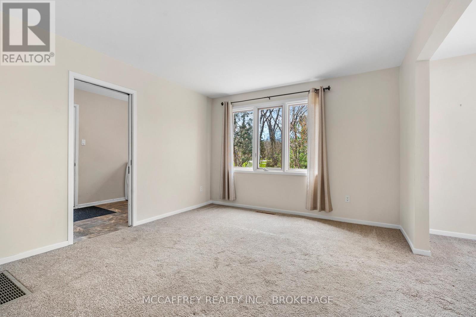 79 River Road, Greater Napanee, Ontario  K7R 3H3 - Photo 7 - X12494594