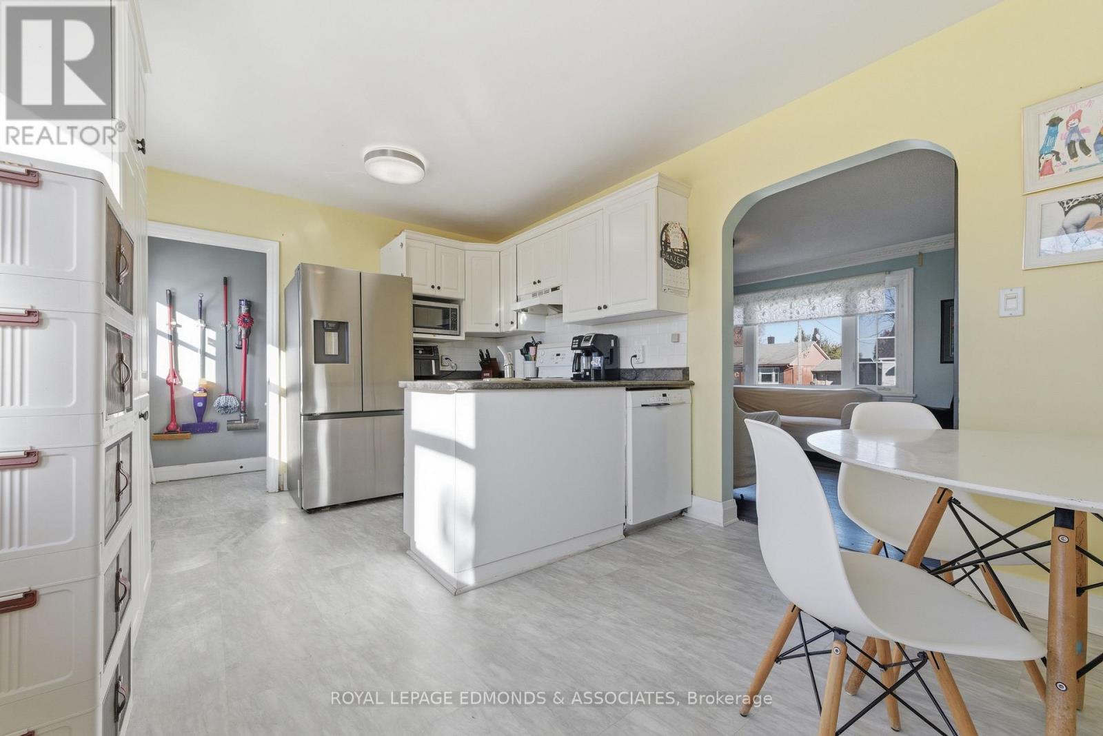 386 Fraser Street, Pembroke, Ontario  K8A 1Y6 - Photo 11 - X12494612