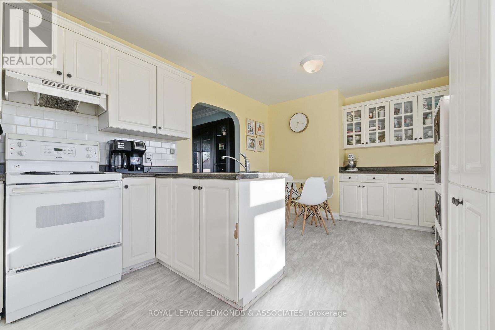 386 Fraser Street, Pembroke, Ontario  K8A 1Y6 - Photo 13 - X12494612