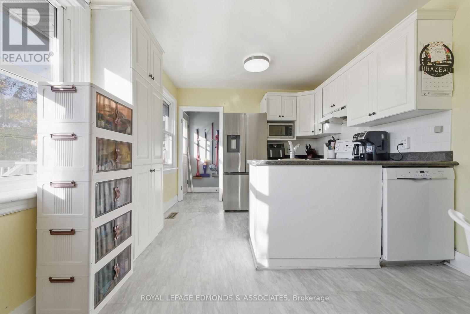 386 Fraser Street, Pembroke, Ontario  K8A 1Y6 - Photo 15 - X12494612