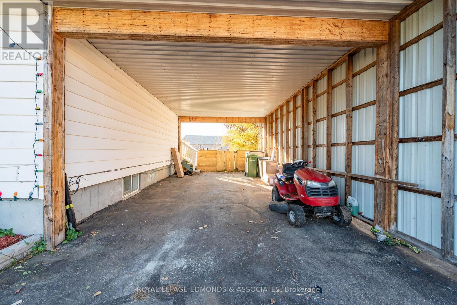 386 Fraser Street, Pembroke, Ontario  K8A 1Y6 - Photo 4 - X12494612