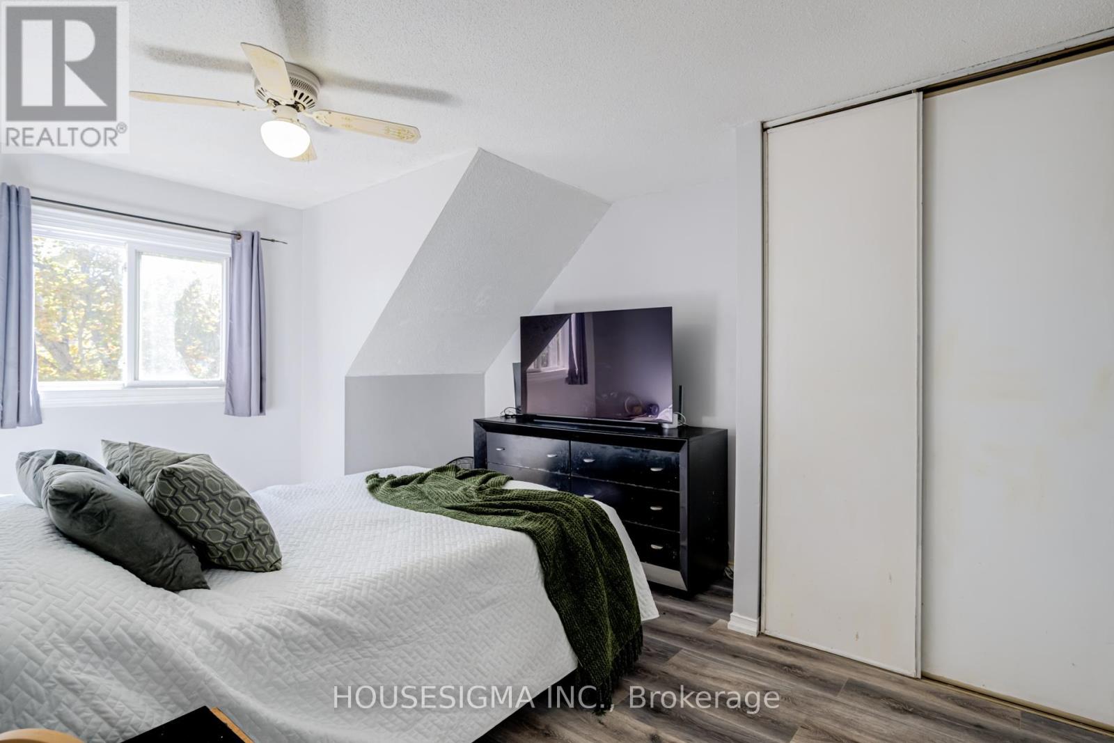 61 - 31 Parkview Drive, Orangeville, Ontario  L9W 4J1 - Photo 8 - W12468928