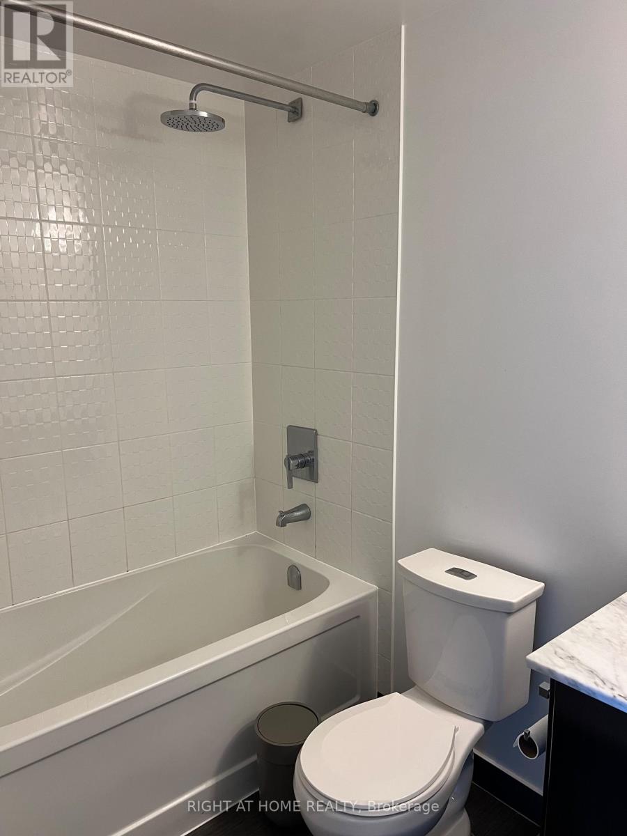 Ph101 - 7167 Yonge Street, Markham, Ontario  L3T 0E1 - Photo 8 - N12458362