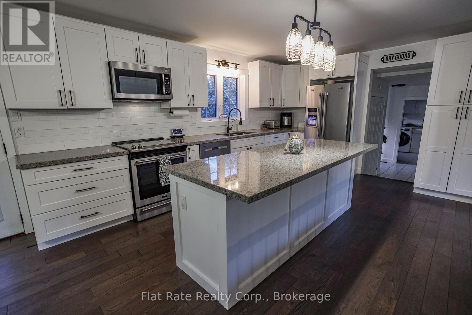 3 Perkin's Drive, Tiny (Perkinsfield), Ontario  L0L 2J0 - Photo 10 - S12494618