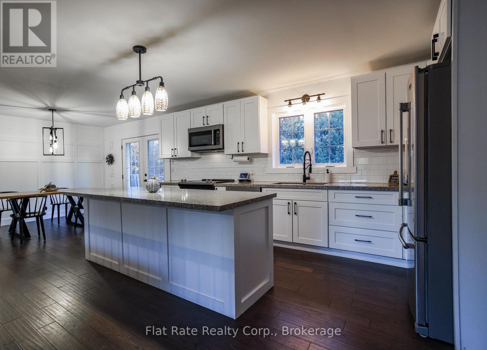 3 Perkin's Drive, Tiny (Perkinsfield), Ontario  L0L 2J0 - Photo 11 - S12494618