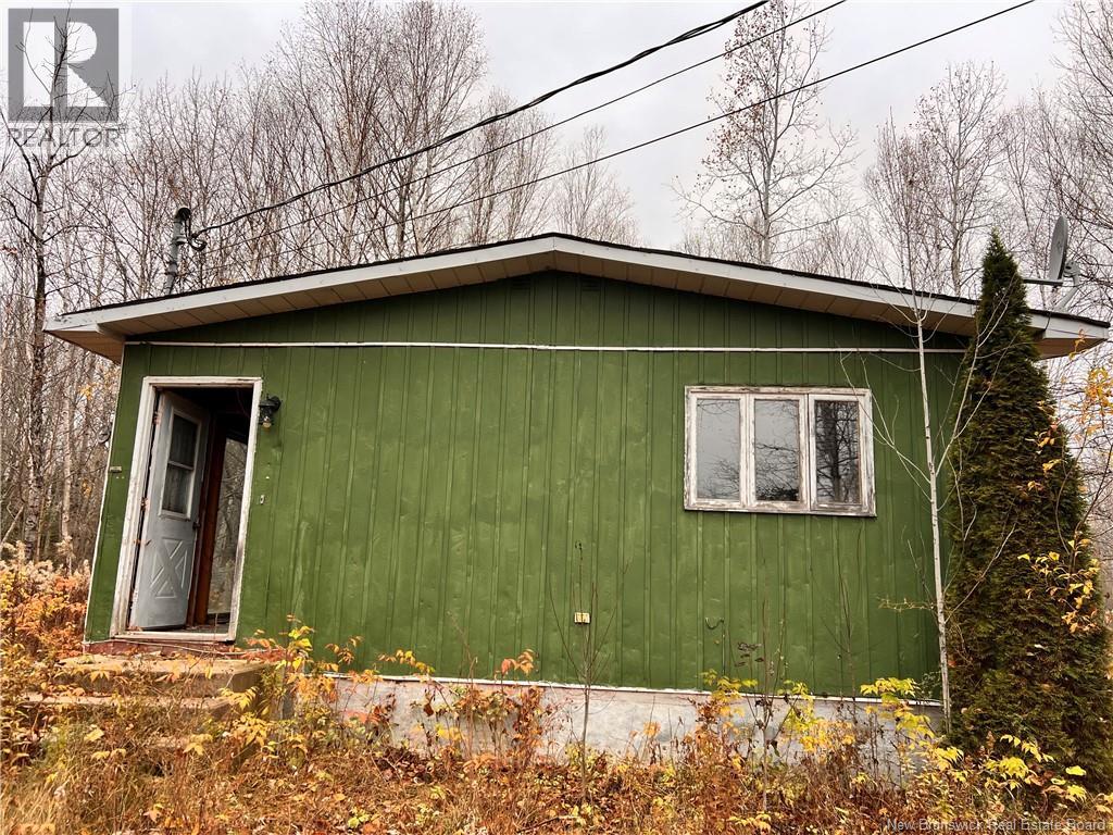 295 Gray Street, Pabineau Falls, New Brunswick  E2A 6T5 - Photo 3 - NB129448