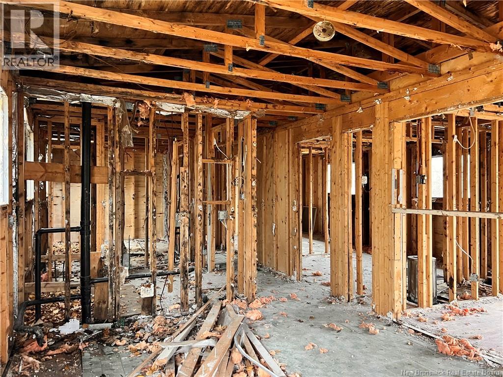 295 Gray Street, Pabineau Falls, New Brunswick  E2A 6T5 - Photo 11 - NB129448