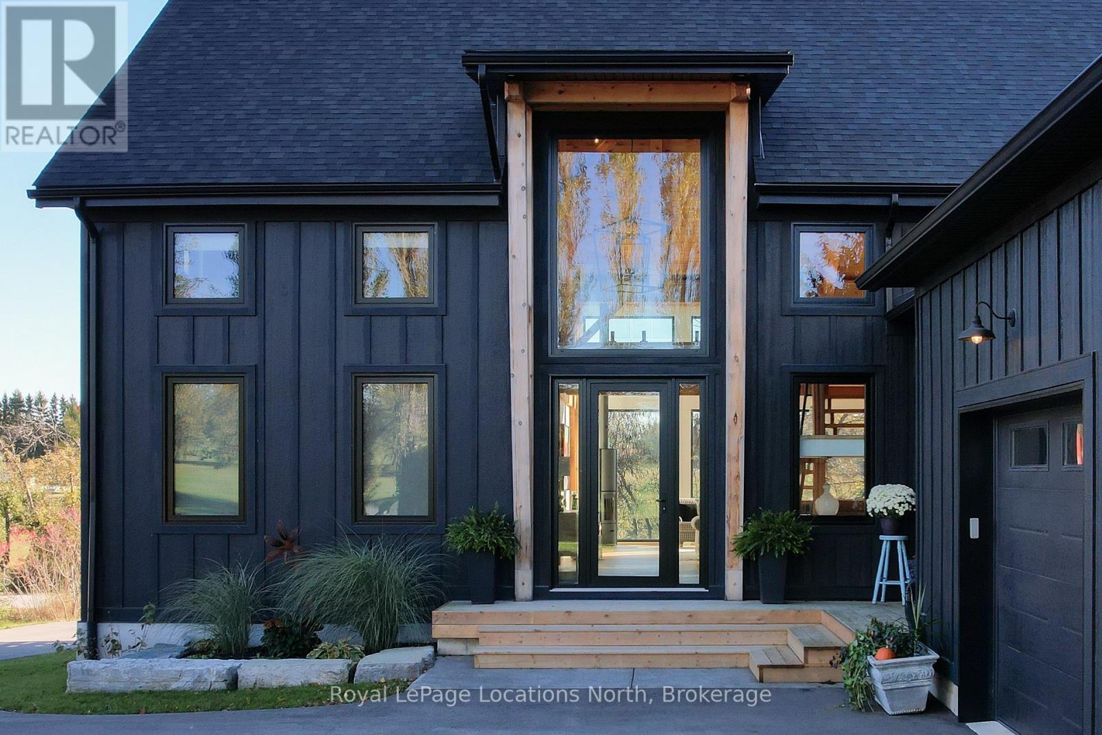 113 Slabtown Road W, Blue Mountains, Ontario  N0H 1J0 - Photo 4 - X12494602