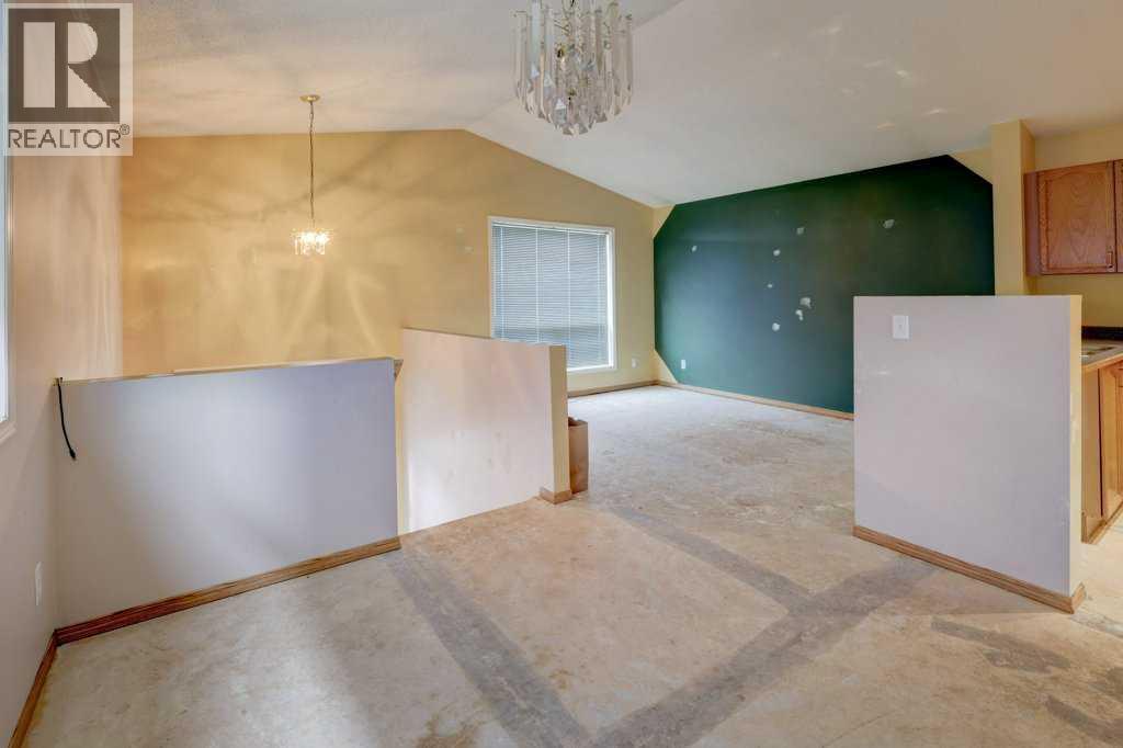 181 Martin Crossing Way Ne, Calgary, Alberta T3J 3V3 - Photo 6 - A2266293