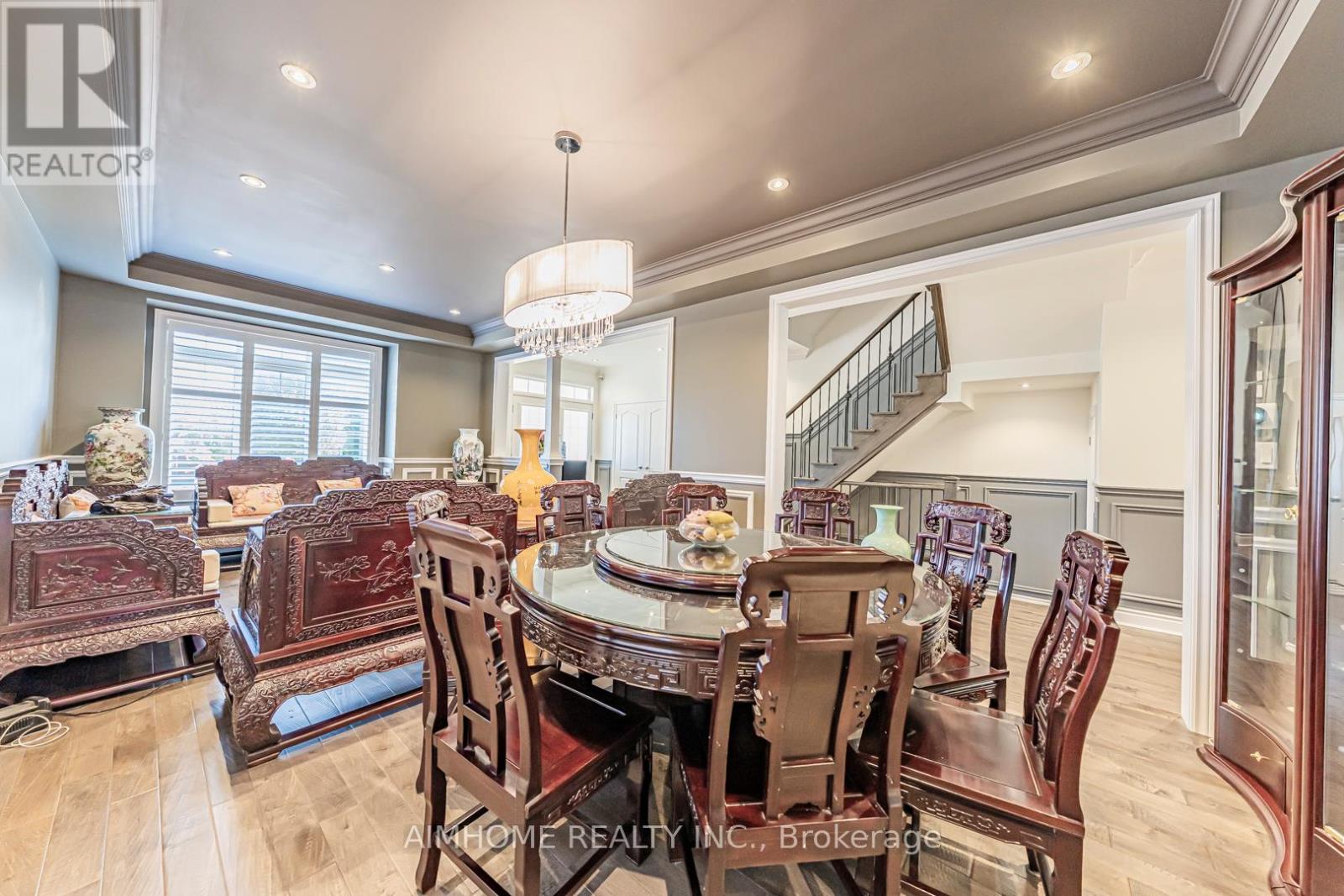 986 Wilbur Pipher Circle, Newmarket, Ontario  L3X 0G5 - Photo 9 - N12494600