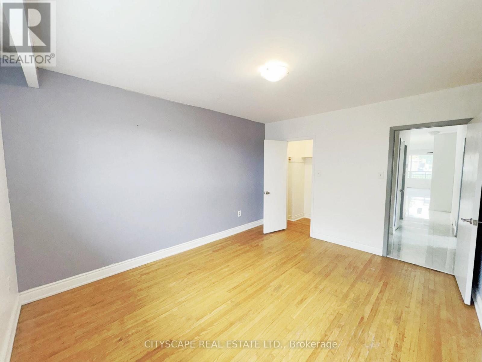 3708 Woodruff Crescent, Mississauga, Ontario  L4T 1T9 - Photo 15 - W12494590