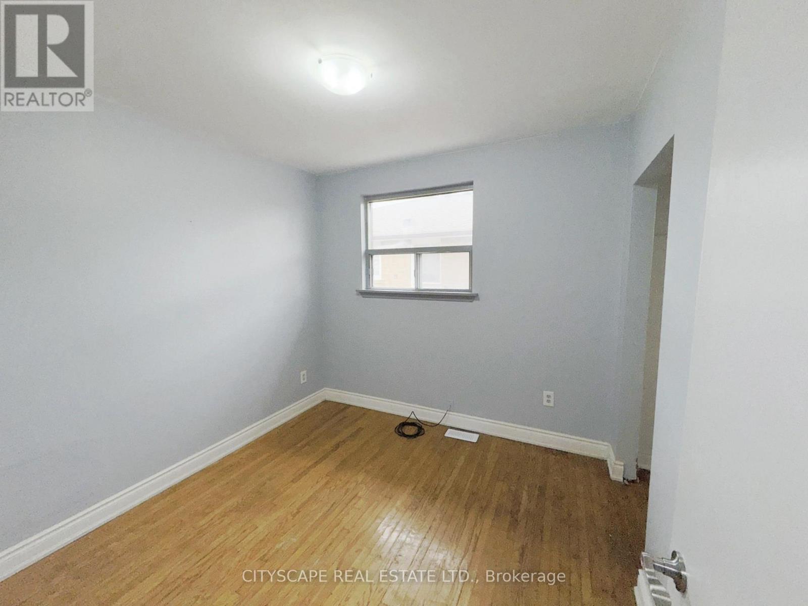 3708 Woodruff Crescent, Mississauga, Ontario  L4T 1T9 - Photo 17 - W12494590