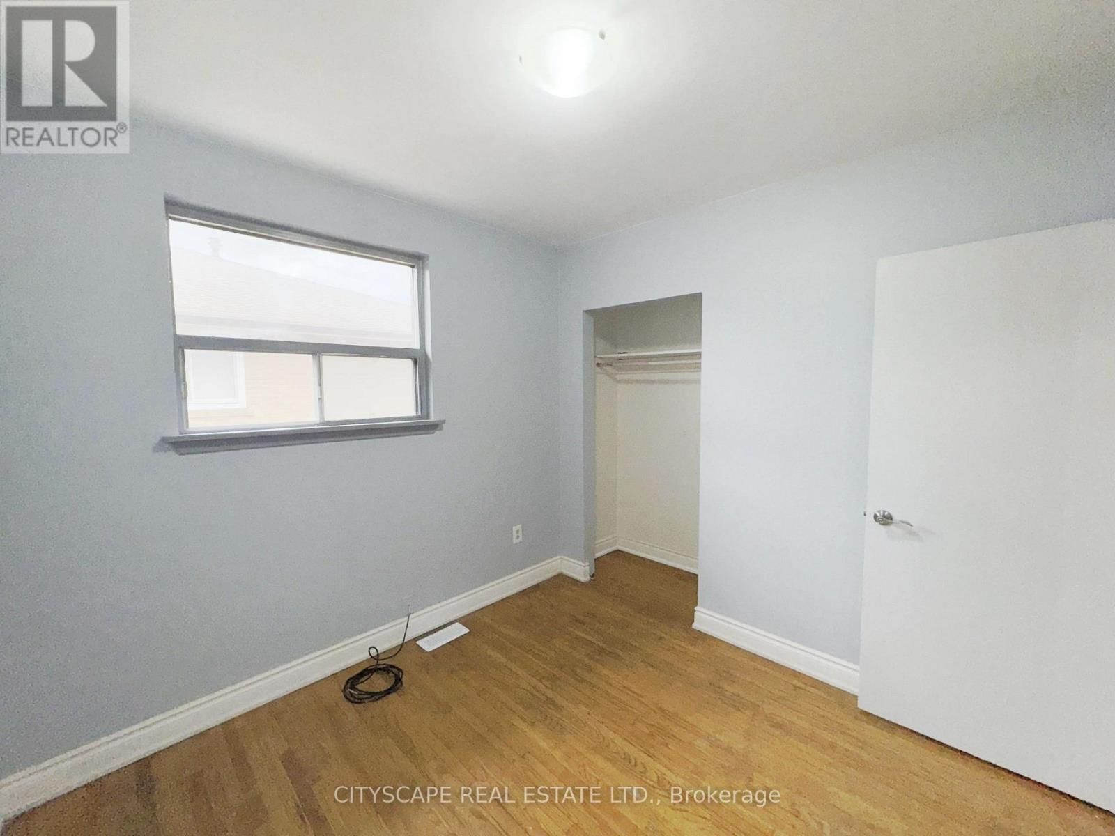 3708 Woodruff Crescent, Mississauga, Ontario  L4T 1T9 - Photo 18 - W12494590