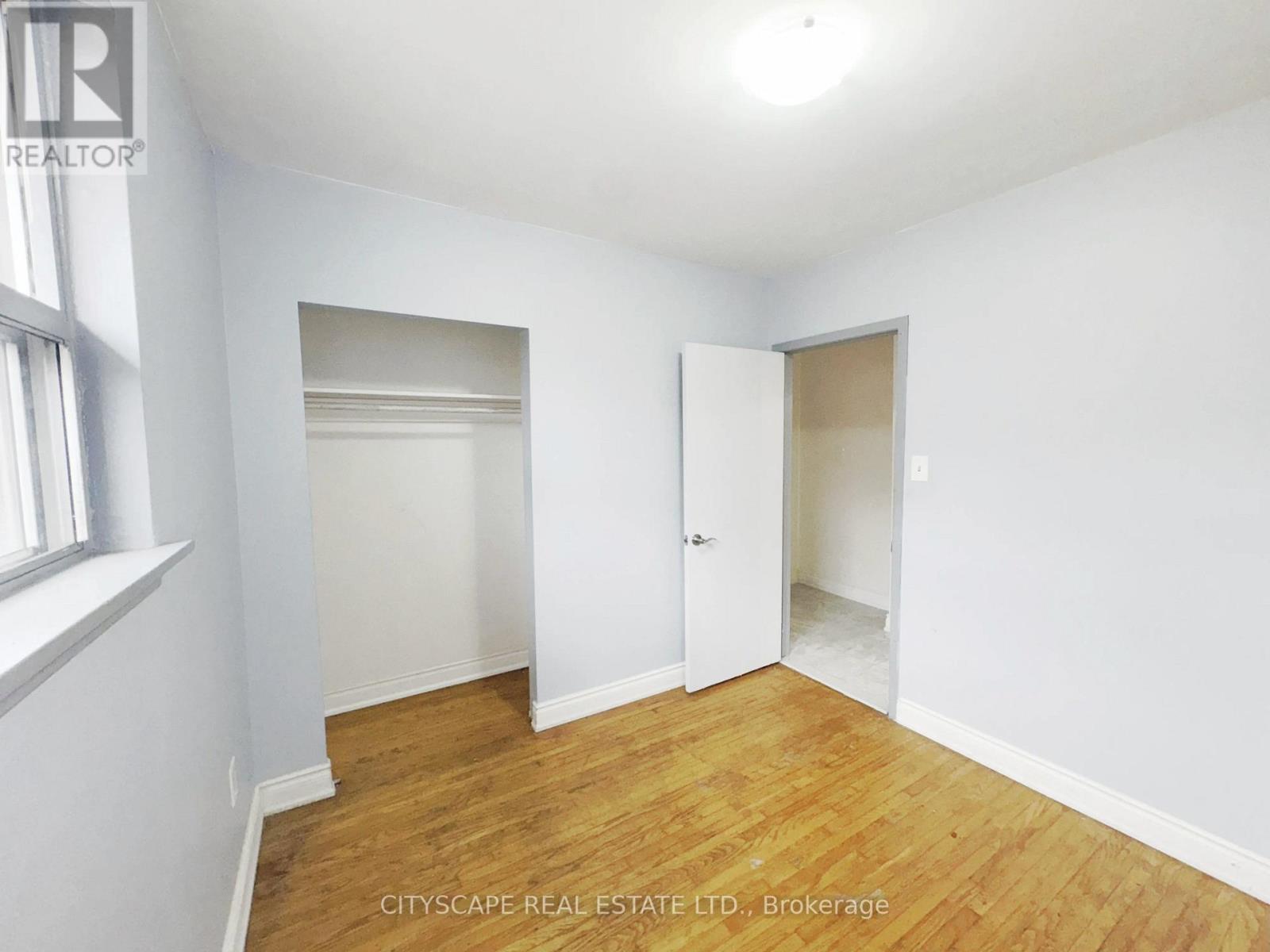 3708 Woodruff Crescent, Mississauga, Ontario  L4T 1T9 - Photo 19 - W12494590